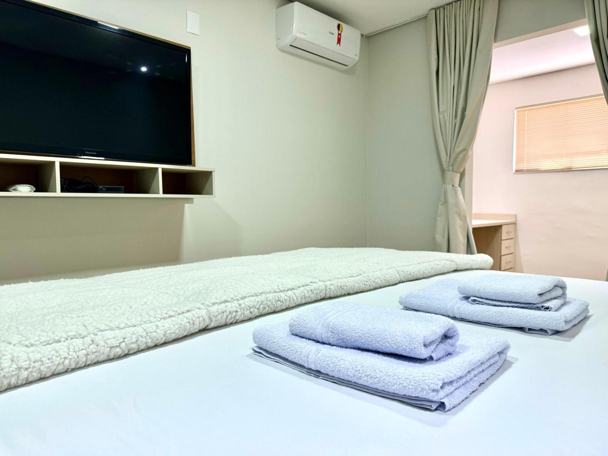 Apartamentos A 200M Do Centro - Hospedaria Villa Da Pedra Тирадентис Экстерьер фото