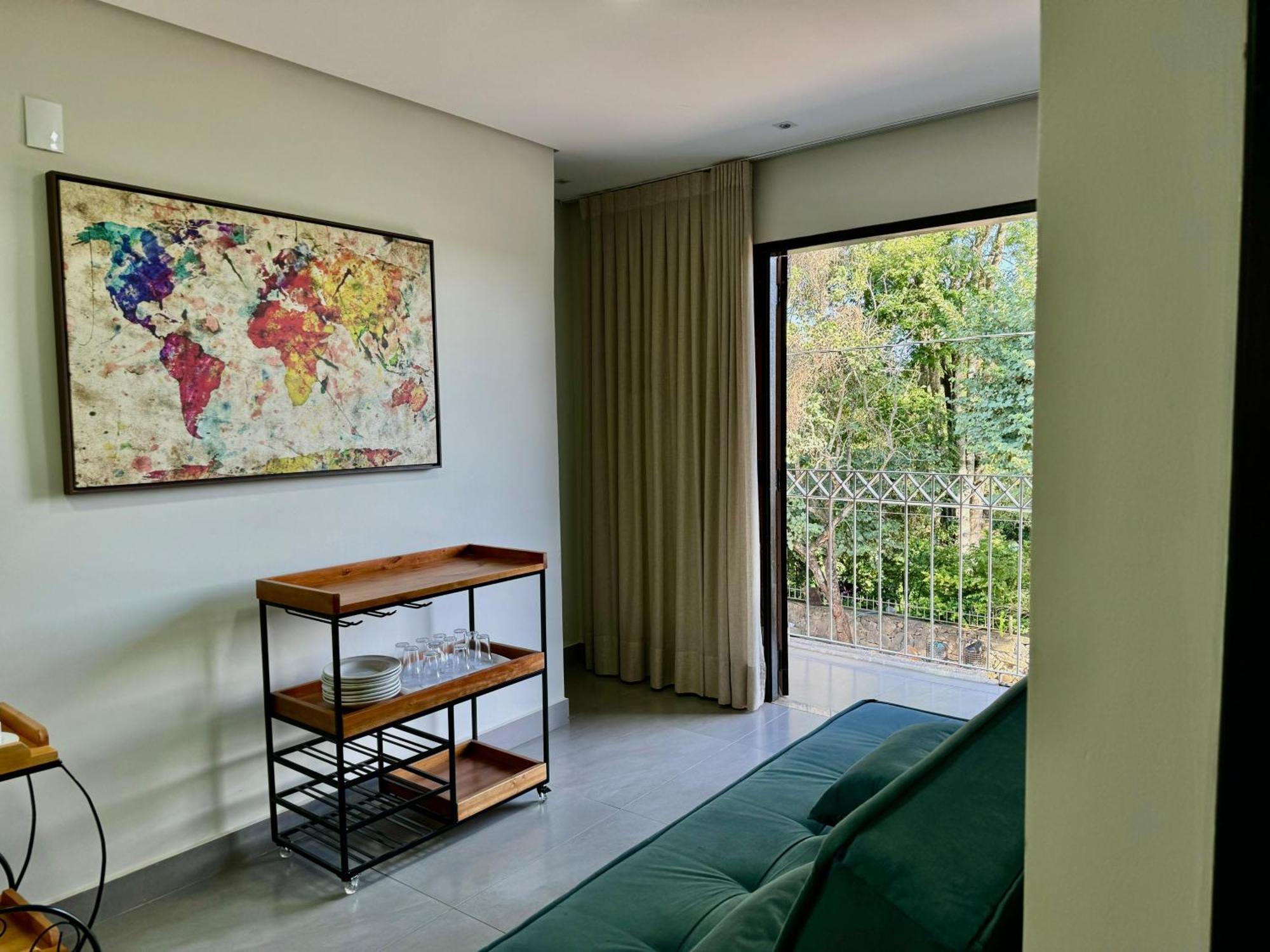 Apartamentos A 200M Do Centro - Hospedaria Villa Da Pedra Тирадентис Экстерьер фото