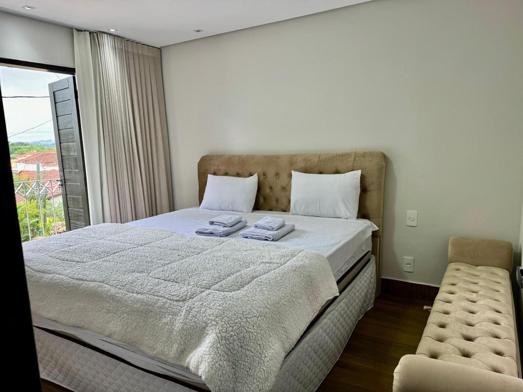 Apartamentos A 200M Do Centro - Hospedaria Villa Da Pedra Тирадентис Экстерьер фото